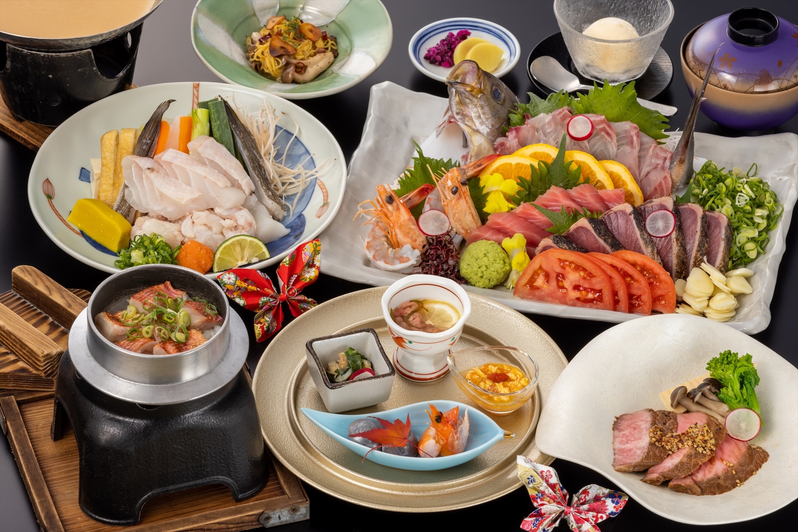 土佐御苑 【人気No.1特選会席《彩》】◆食事処1泊2食◆山海の新鮮な食材を活かした彩り豊かな創作会席に舌鼓！