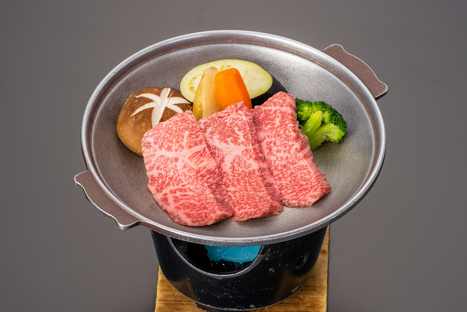 土佐御苑 【コスパ最高◎1泊2食／食事処】《土佐の逸品・蝶会席》「特製鰹のタタキ＆和牛陶板焼き」で大満足！