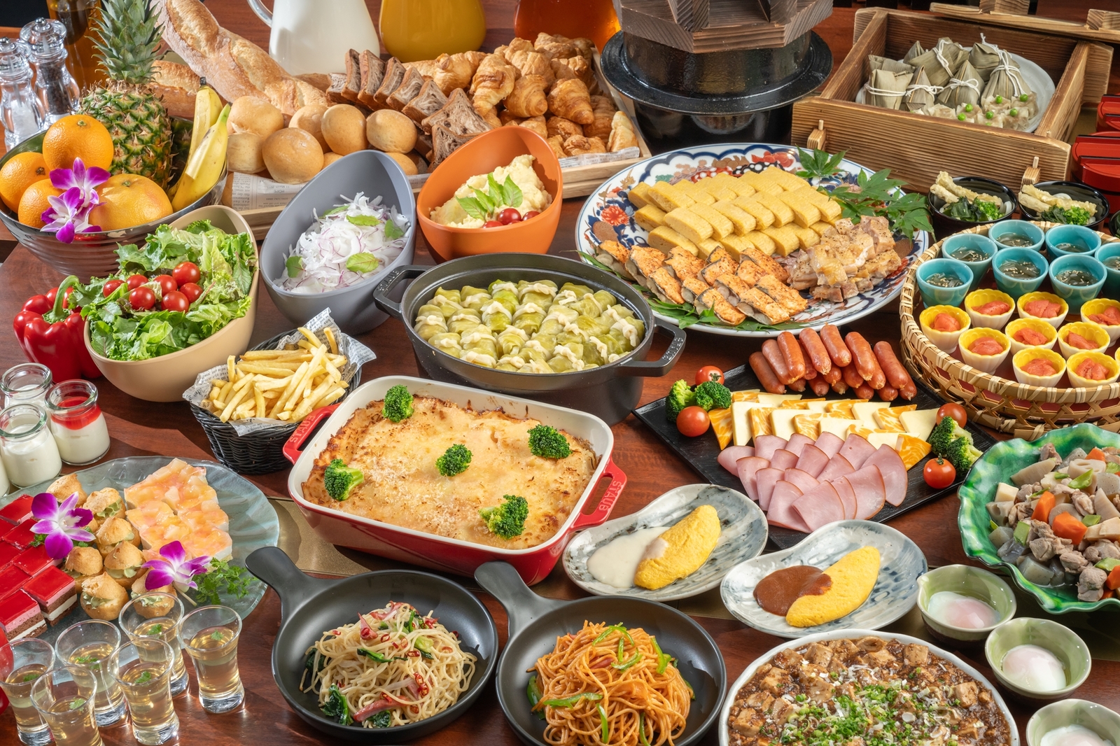 ホテルトラッド博多 【TRAD STYLE（朝食付）】スタンダードプラン　博多うまかもんを堪能　和洋中ビュッフェ付き