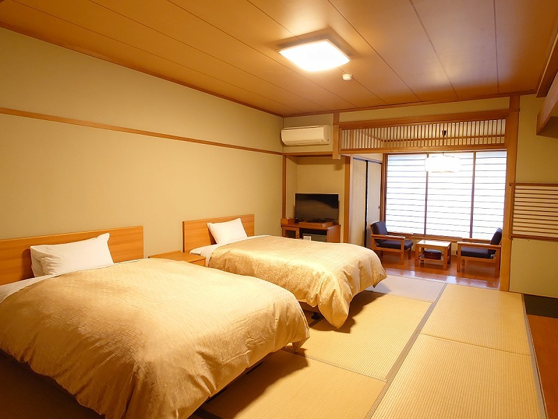 泰泉閣 ツインベッドがある和室（10畳）※低層階