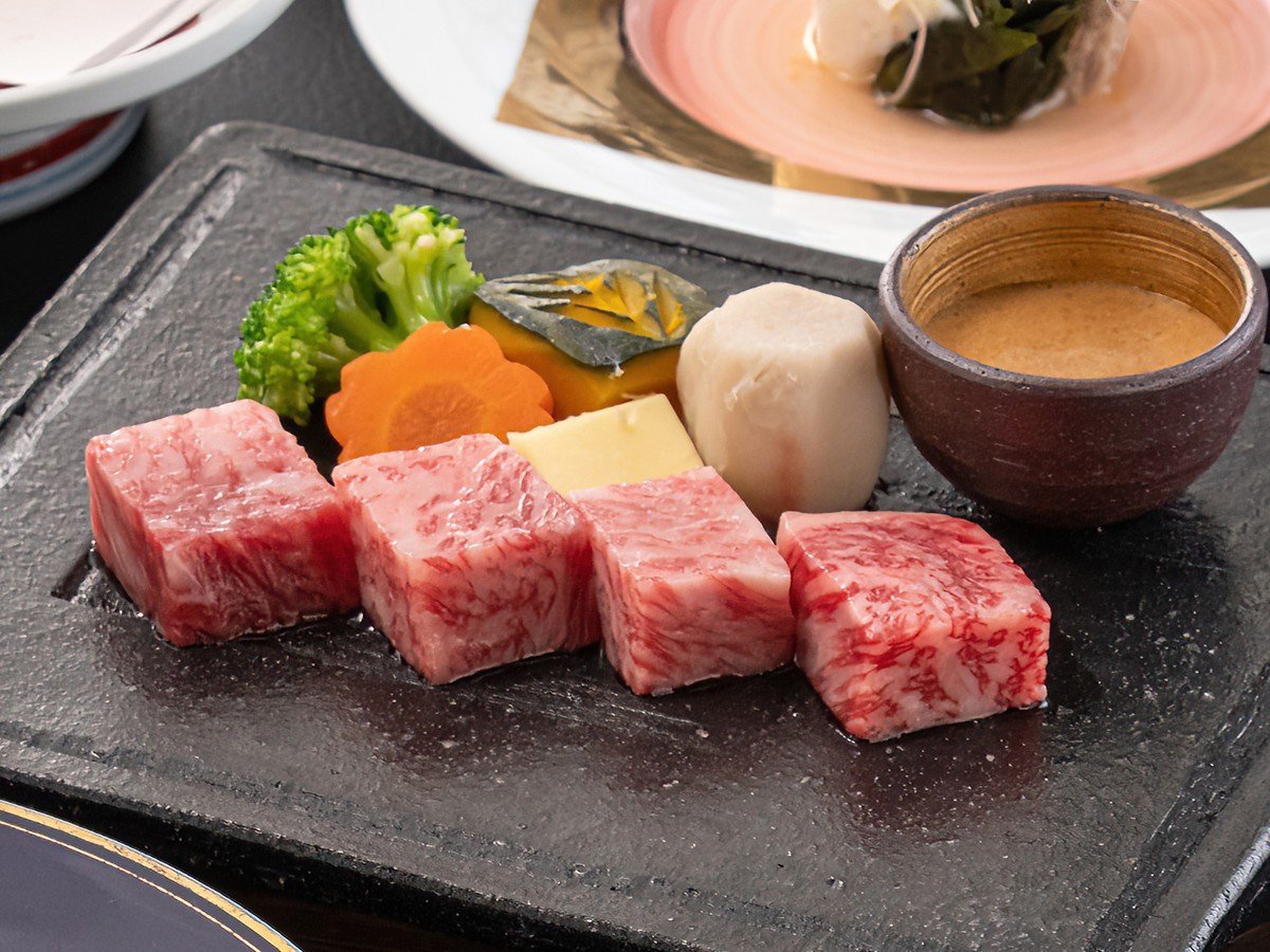 ホテルパーレンス小野屋 【高評価１位プラン★黒毛和牛会席】地元「朝倉野菜」や玄界灘の「鮮魚」も一緒に♪お一人様3千円引き！