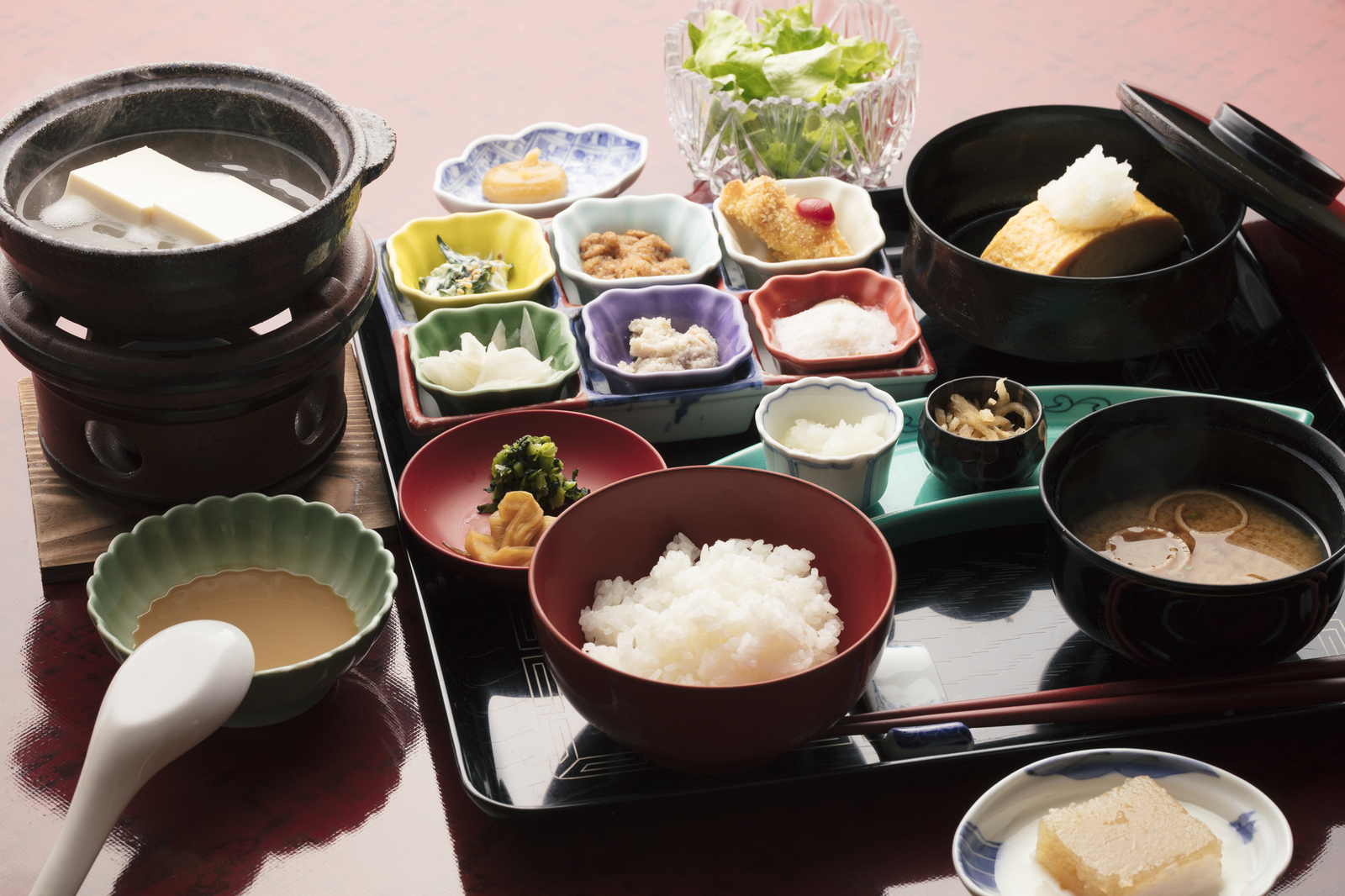 大丸別荘 《1泊夕食なし朝食付平安亭客室》レイトチェックインでも泊りたい！　内風呂付き＋和朝食プラン