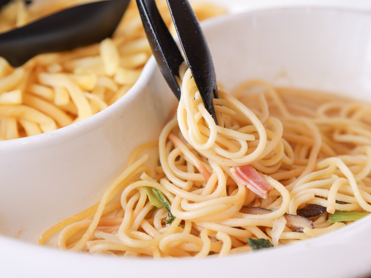 アパホテル〈博多駅前２丁目〉 【朝食付き】博多明太子やスパゲッティを朝から堪能！食後のコーヒー持ち帰り可能！