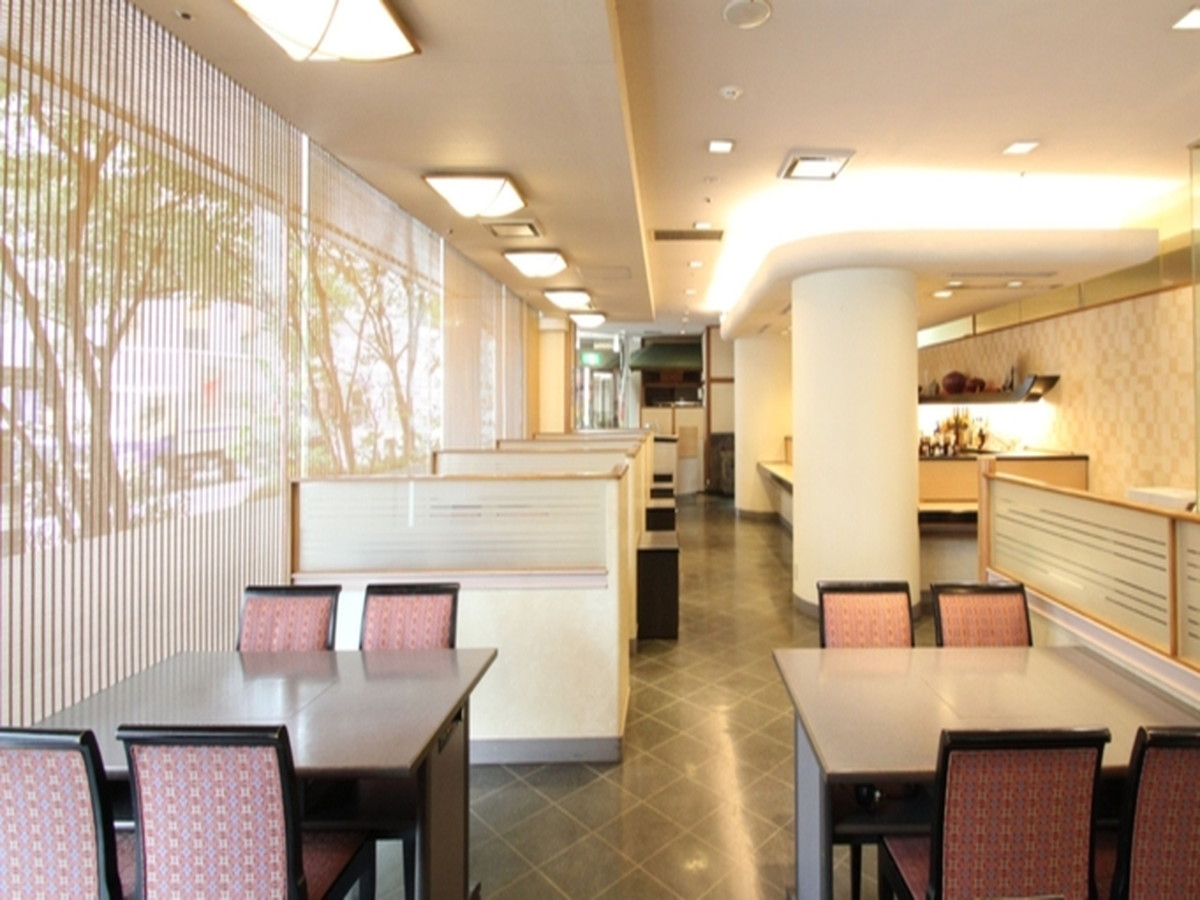 アパホテル〈小倉駅前〉 【朝食付き】■一日の始まりは美味しい朝食から ■「北九州空港」からリムジンバスで約35分