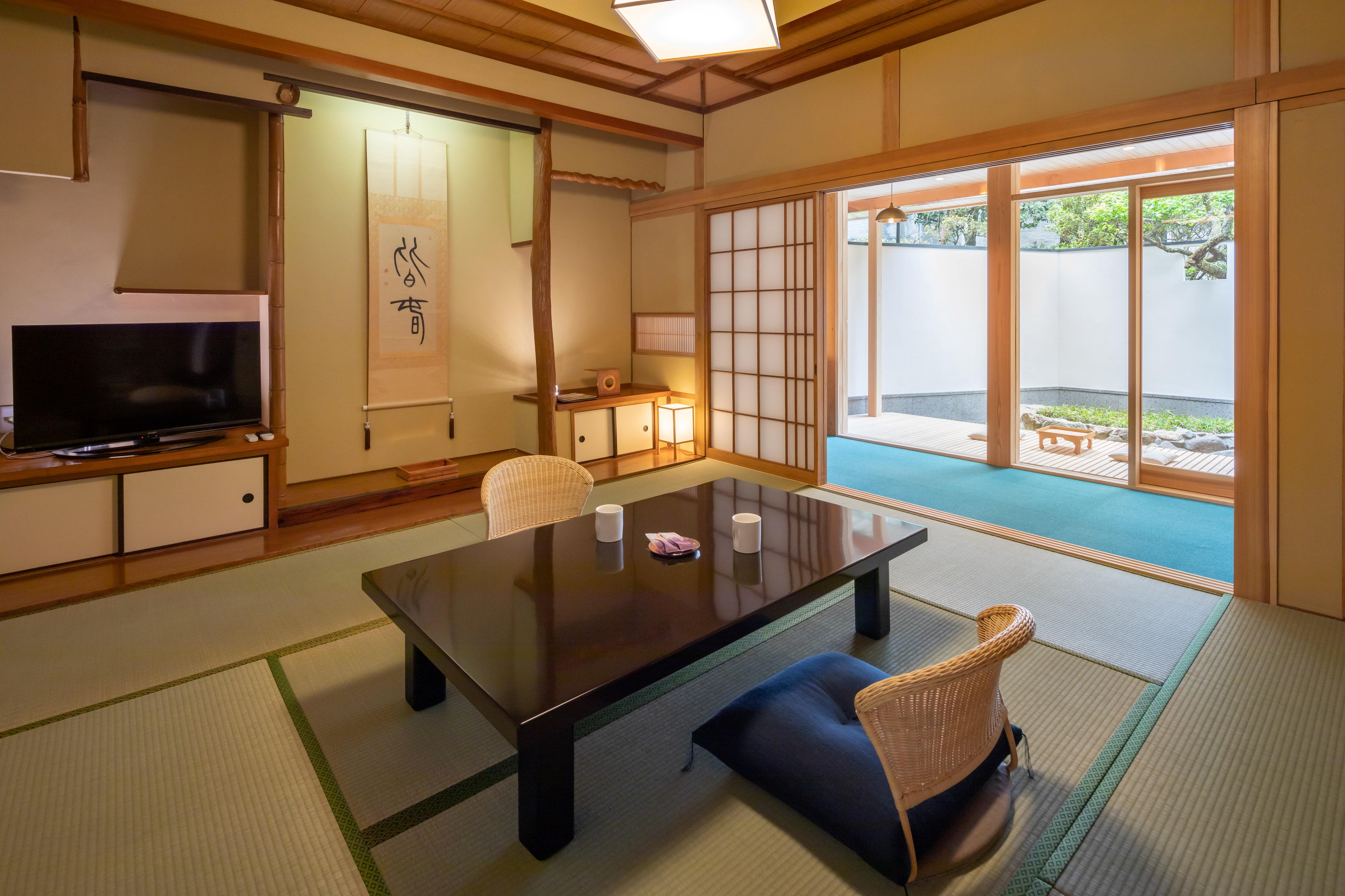 和多屋別荘 花鳥苑「笹」の間（和洋室2間/露天風呂/内風呂/禁煙/定員6名)