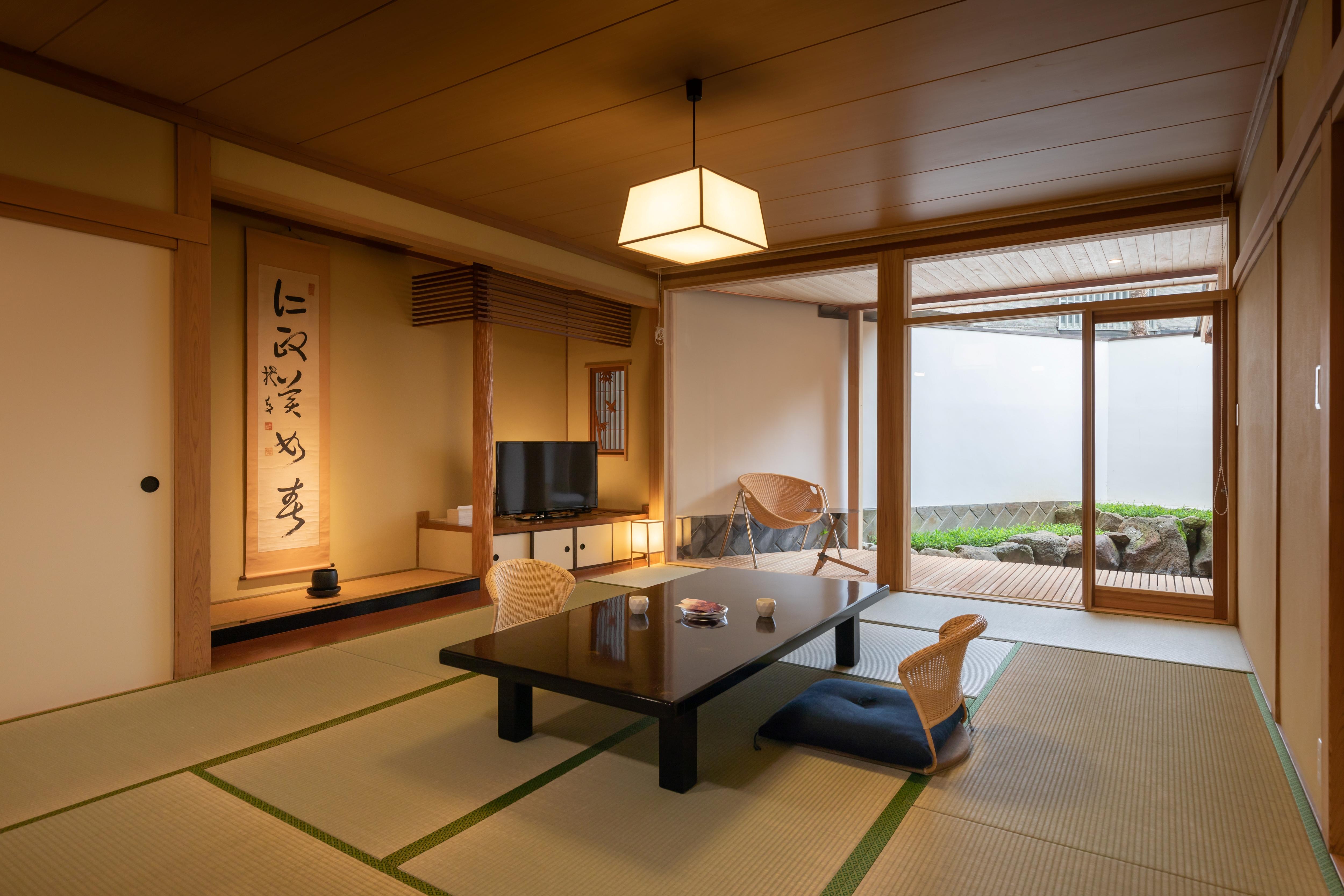 和多屋別荘 花鳥苑「桃」の間(和室/露天風呂/内風呂/禁煙/定員4名)