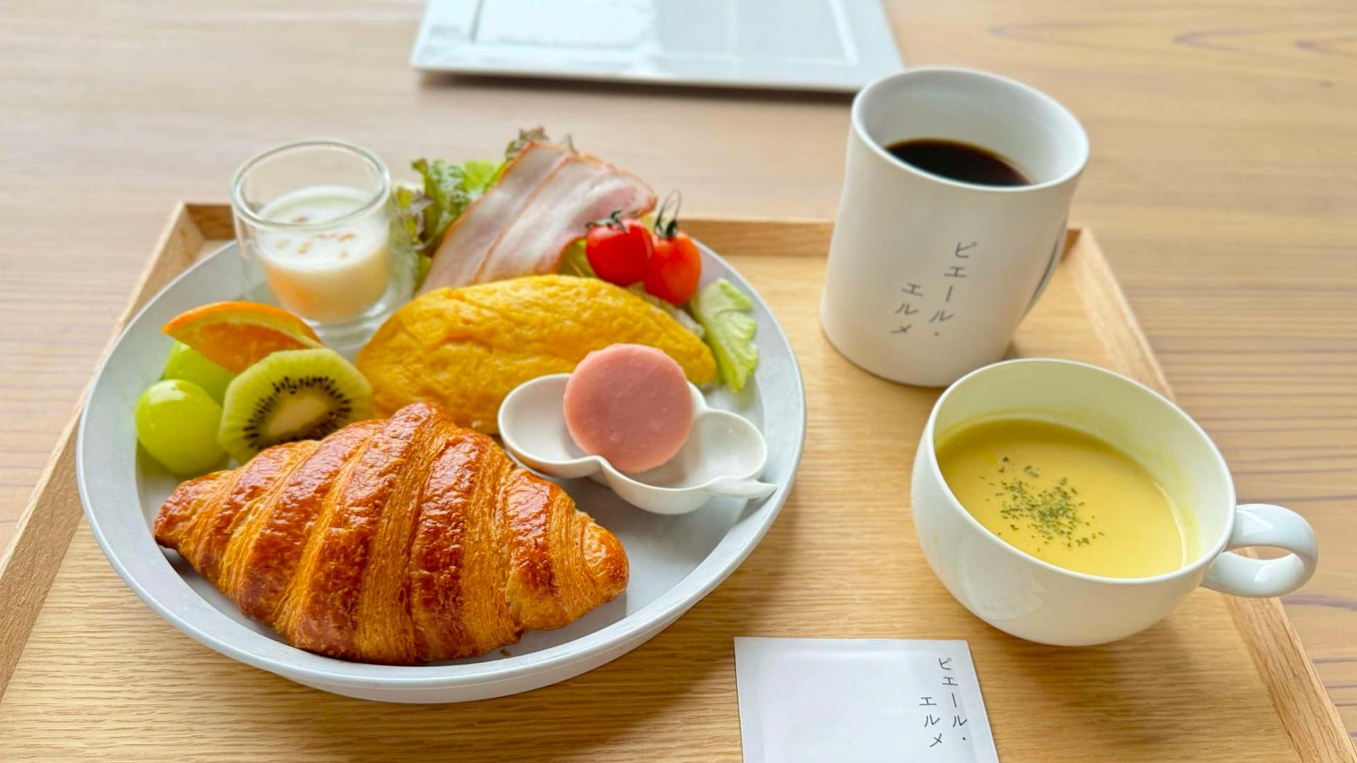 和多屋別荘 「Made in ピエール・エルメ」の焼き立てクロワッサンで素敵な1日のスタートを！1泊朝食付