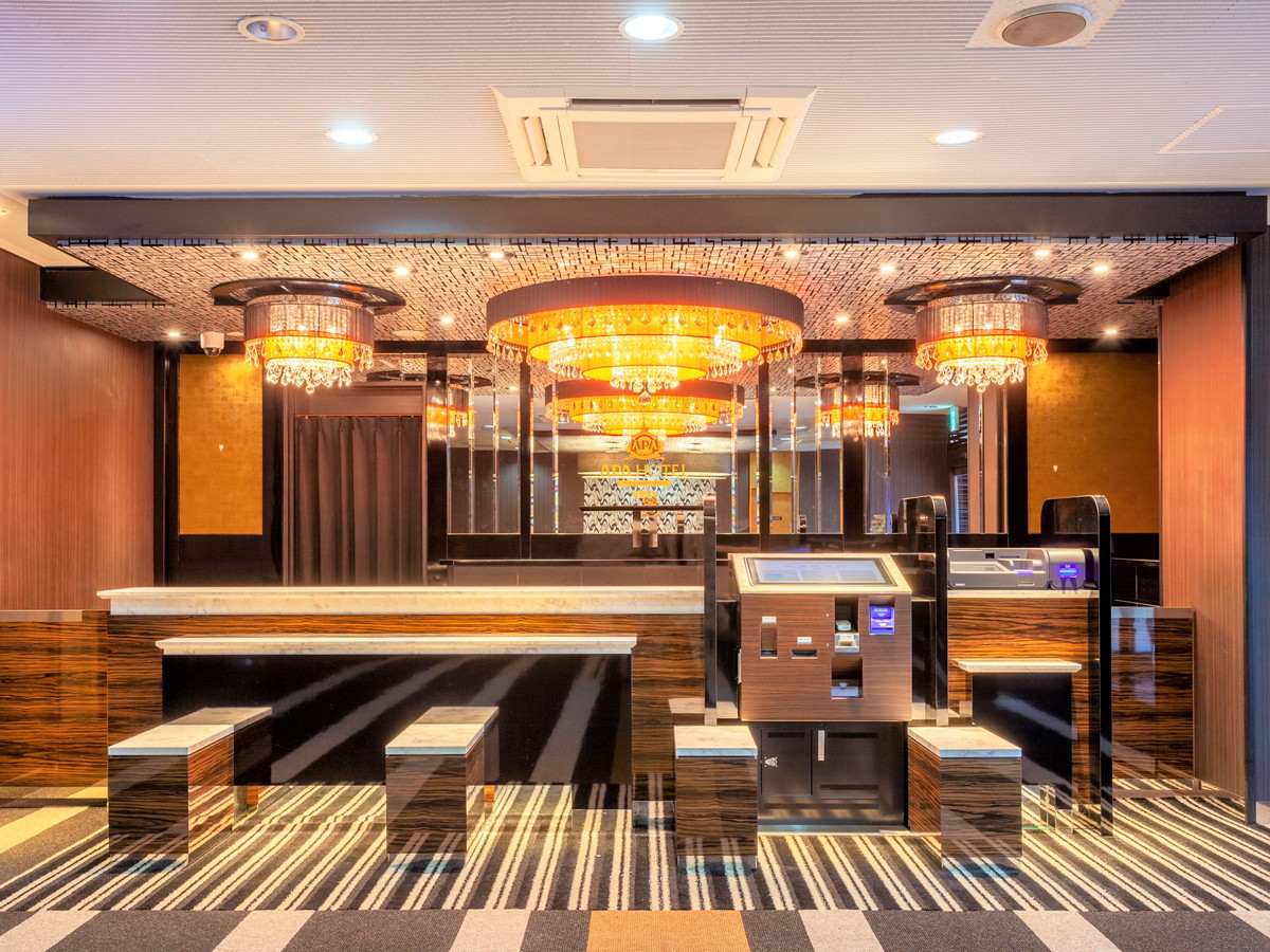 アパホテル〈佐賀駅前中央〉 【素泊まり】「佐賀駅」北口から徒歩3分 「博多駅」まで特急35分