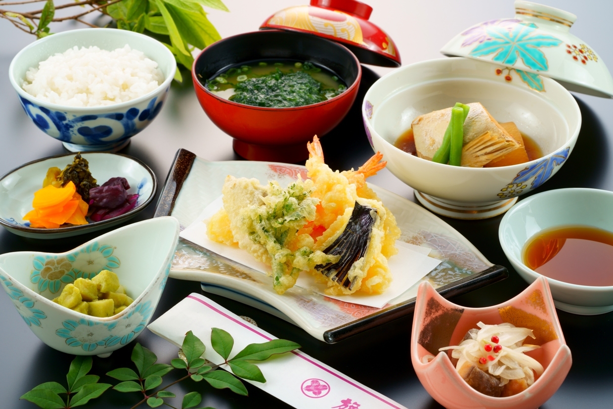 国際観光ホテル旗松亭 ■【本館洋室】ビジネス出張に最適！お気軽2食付★夕食はお手軽な天ぷら定食★