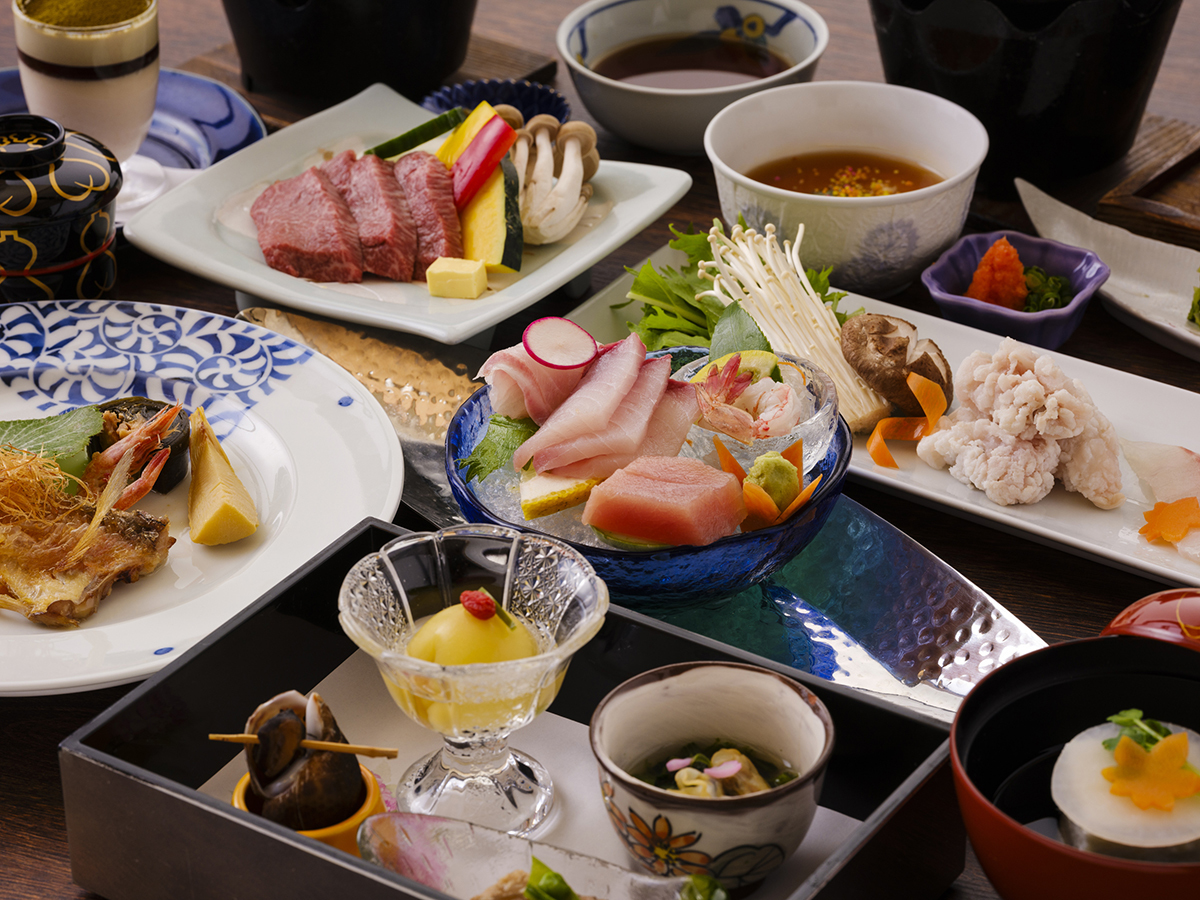 稲佐山観光ホテル 4月～【2食付き】＜華じげもん会席＞地元食材をふんだんに味わえる厳選会席