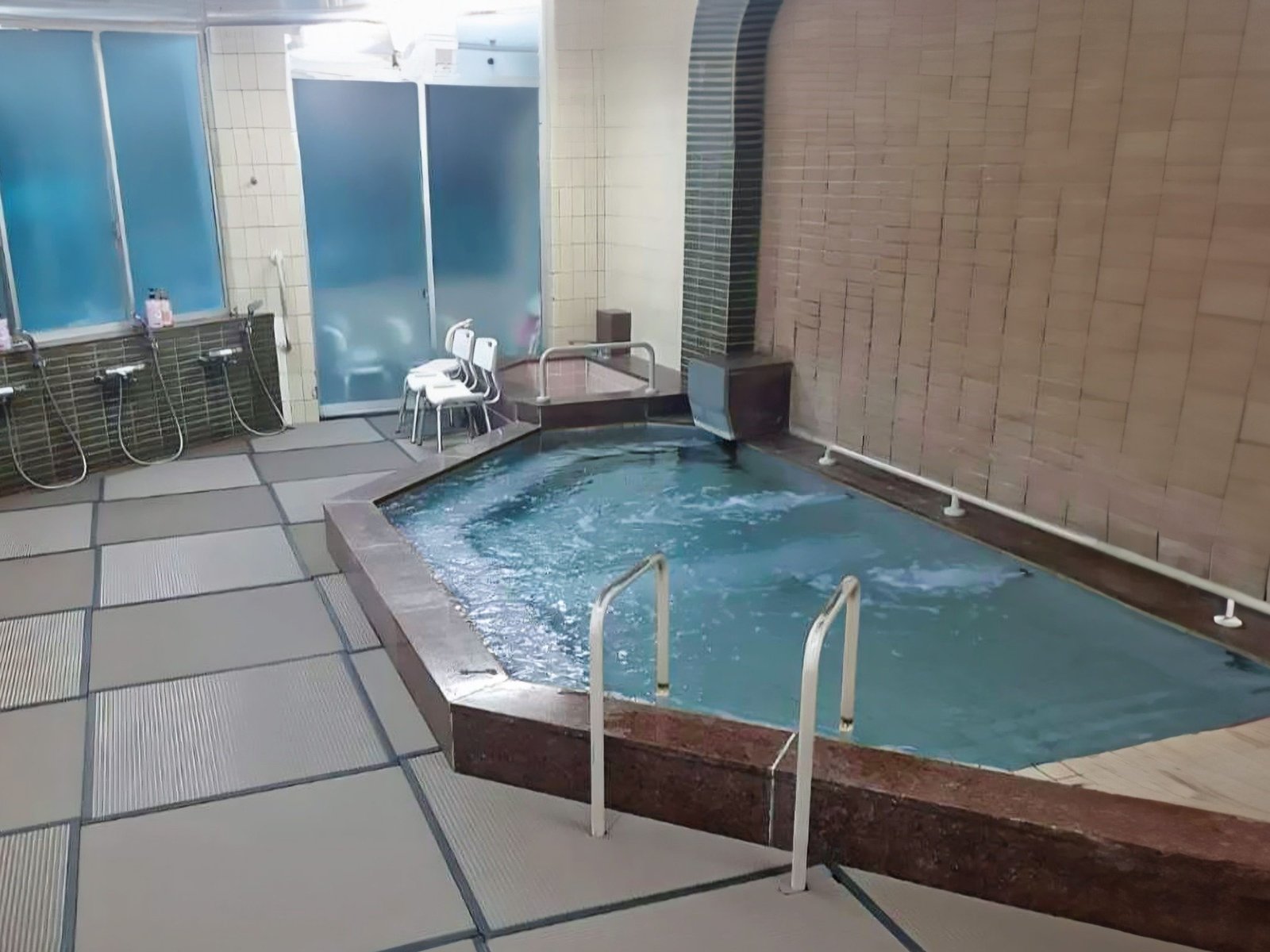 長崎スカイホテル 【素泊まり】リニューアル畳敷き大浴場で湯った～り気ままに★チェックイン22：00までOK