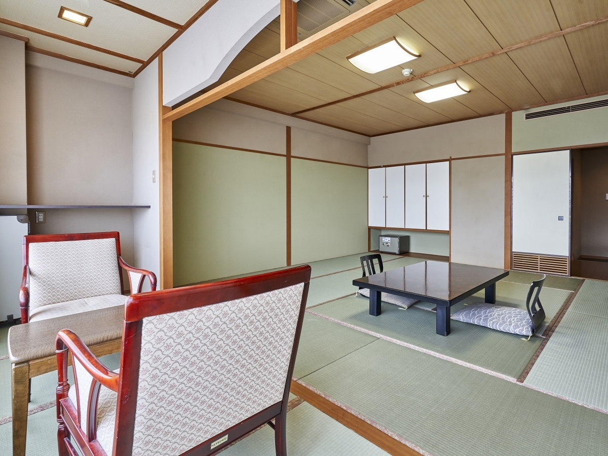 司ロイヤルホテル 和室12.5畳