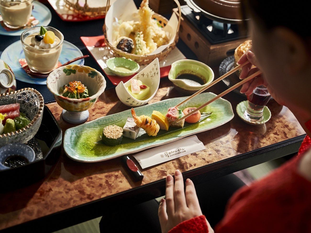 司ロイヤルホテル 季節の会席　広間食【夕朝食付き】