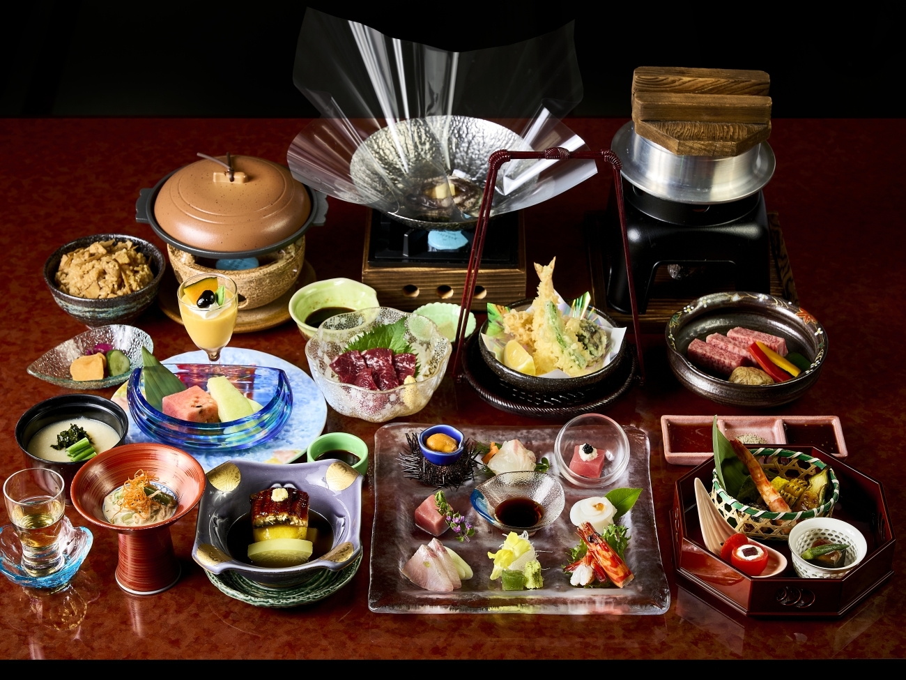 司ロイヤルホテル 【華月亭広間席】料理長厳選　食の極会席　優雅なご夕食【夕朝食付き】