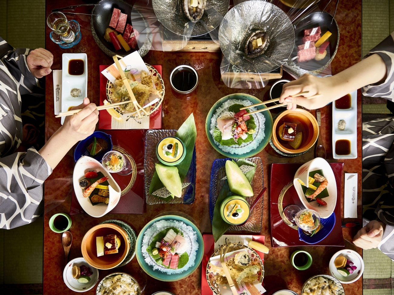 司ロイヤルホテル くまもと県産和王と味彩牛を食べ比べ　肥後会席プラン【夕朝食付き】
