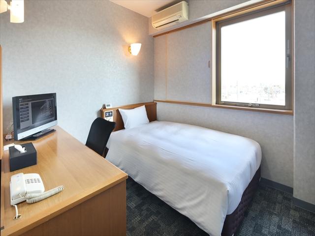 グリーンリッチホテルあそ熊本空港 シングル（ユニットバスタイプ）■部屋面積：13.5㎡　■ベッドサイズ：120cm