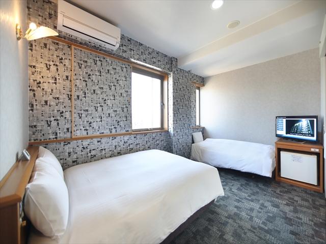 グリーンリッチホテルあそ熊本空港 ツインA（バリアフリー仕様）■部屋面積：21.0㎡　■ベッドサイズ：140cm×1台、110ｃｍ×1台
