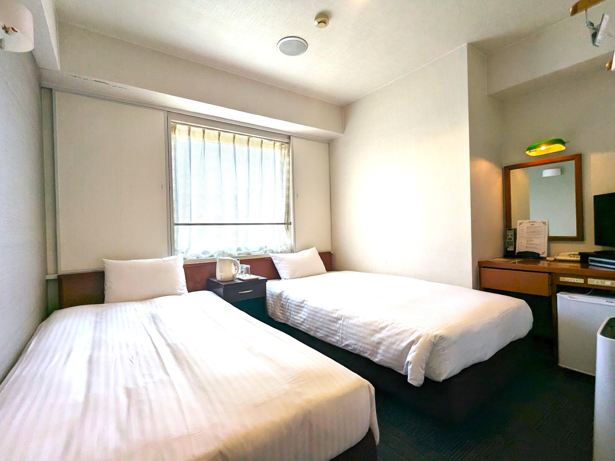 ジーアールホテル銀座通 ツイン■部屋面積：16.0m² 　■ベッドサイズ：110cm10×２台