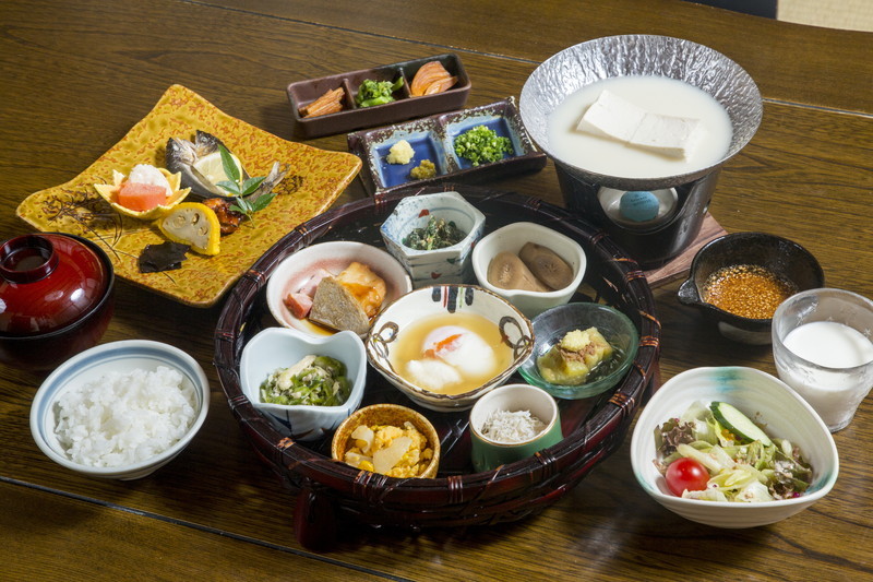 黒川温泉　夢龍胆 【訳あり！！】眺めが悪いからこそこのお値段^^v 1泊朝食付プラン