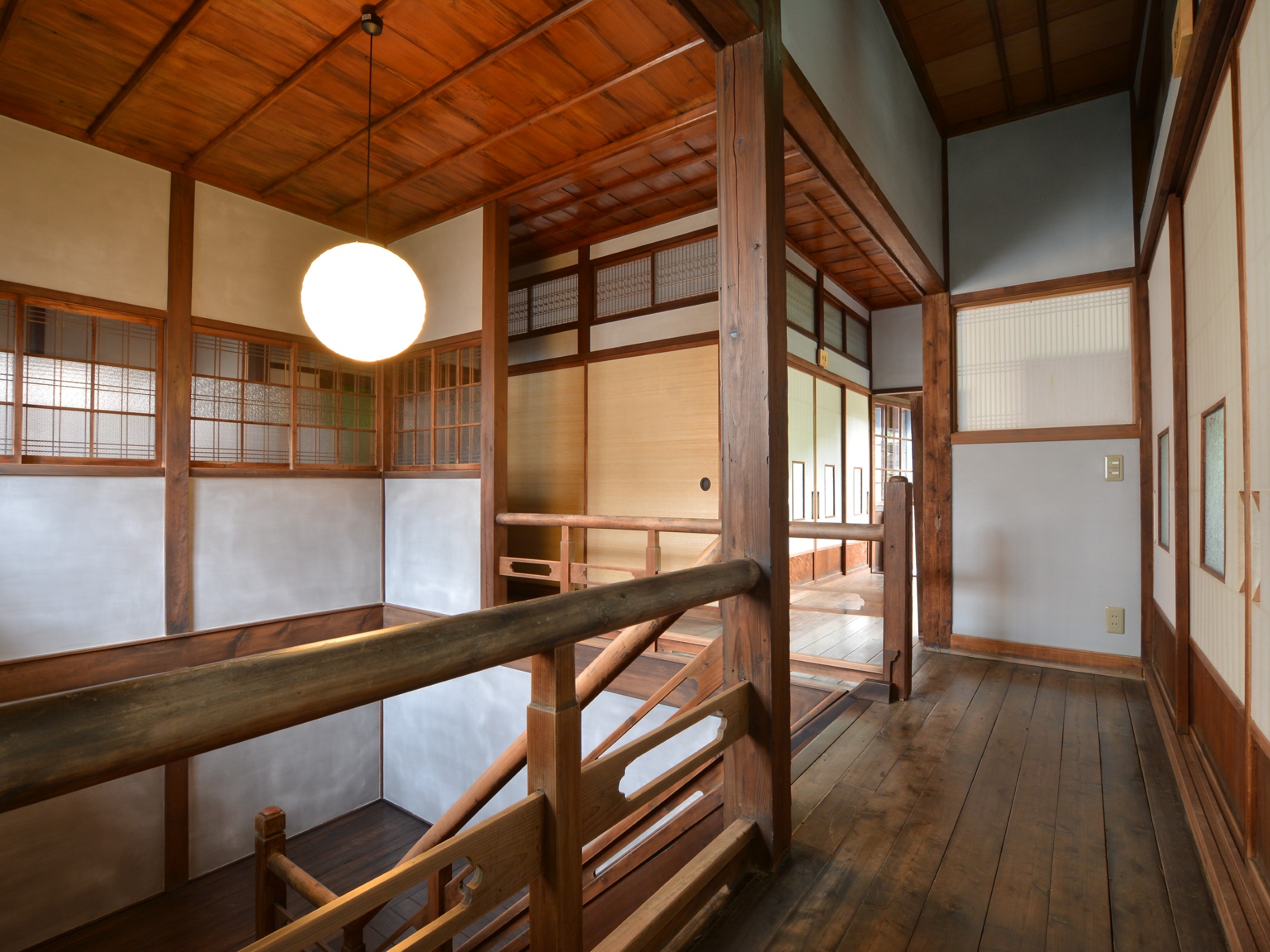 国登録有形文化財の宿　人吉温泉　旅館芳野 【1名様専用】【素泊り】ビジネス利用にもおすすめでお得！百年の歴史ある旅館で源泉掛け流し温泉もご満喫