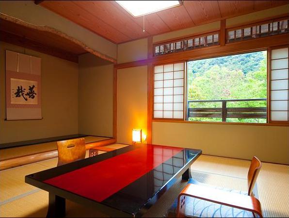 旅亭　田乃倉 2階　8帖+6帖　2間（内風呂付）