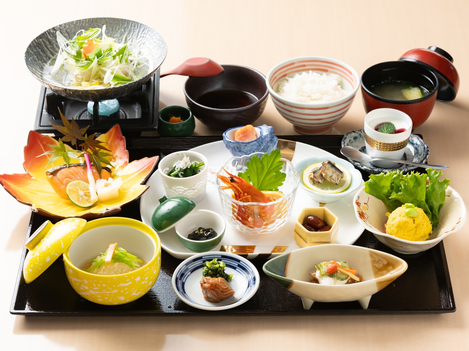 眺望の宿しおり 【料理長おすすめ】メインはおおいた和牛の蒸ししゃぶ会席料理！無料の貸切風呂付き＜夕食お食事処＞