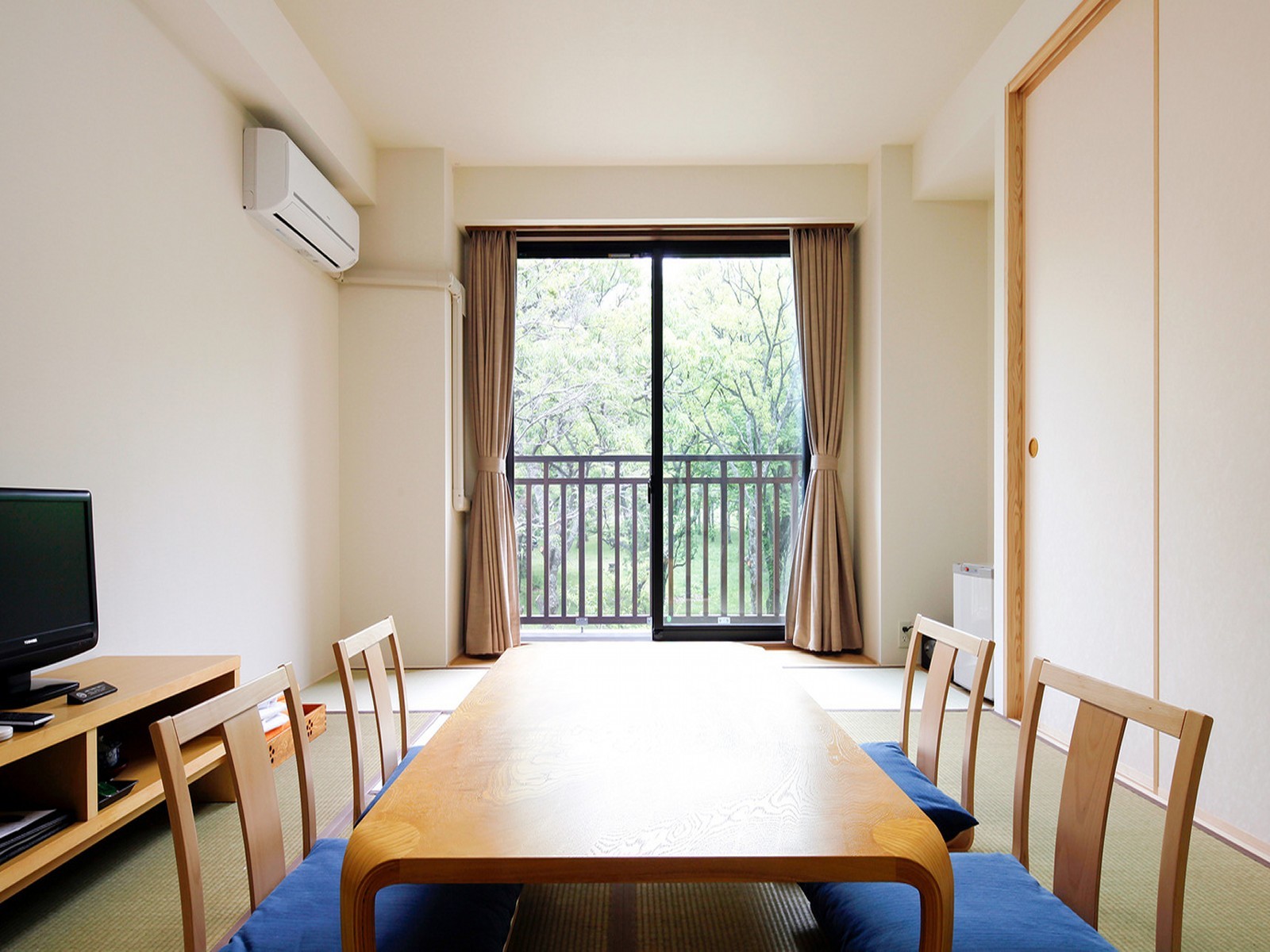 オーベルジュコスモス（くじゅうグランドホテル） 2階和室