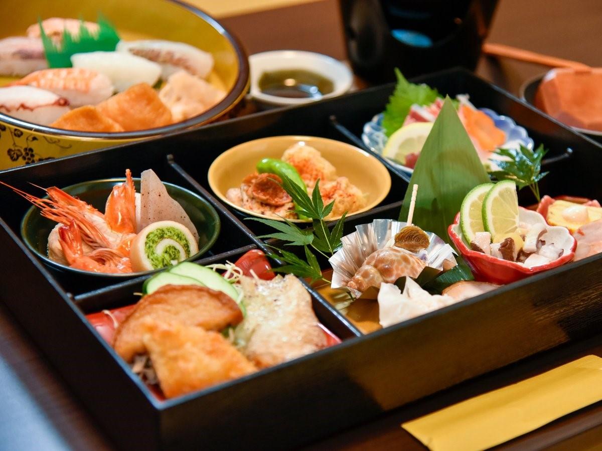絶景の宿　さくら亭 【～別館～】１泊夕食付！お部屋でお寿司プラン♪(１０時アウト）