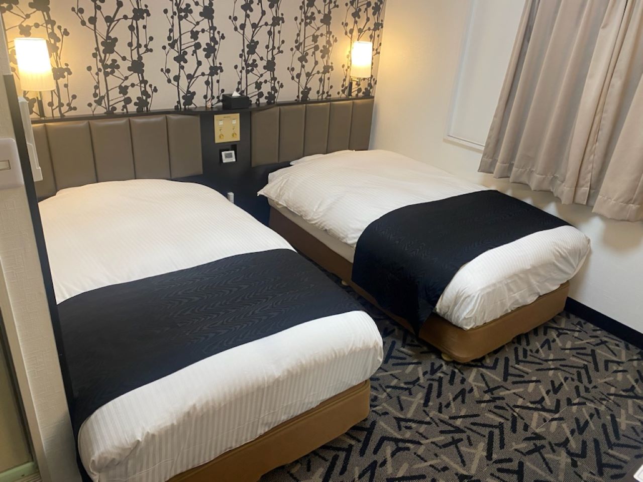 アパホテル〈宮崎都城駅前〉 ツイン1