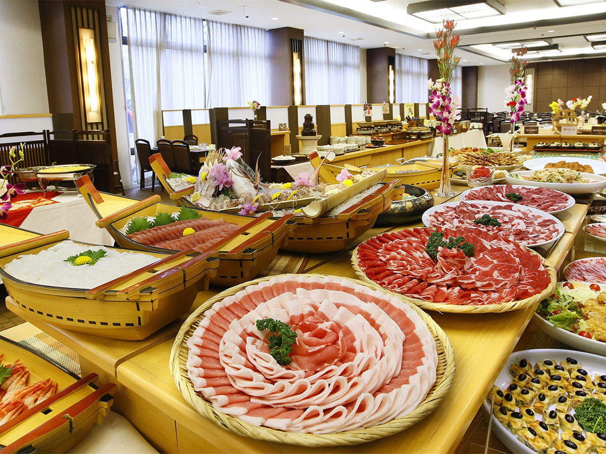 ホテル霧島キャッスル 【スタンダード】アルコール・ソフトドリンク飲み放題込♪郷土料理いっぱいのバイキング