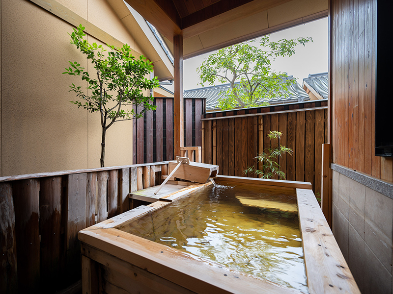 霧島美人の湯　優湯庵 【露天風呂付離れ宿/優湯亭B】やまぶき/露天風呂（ひのき）