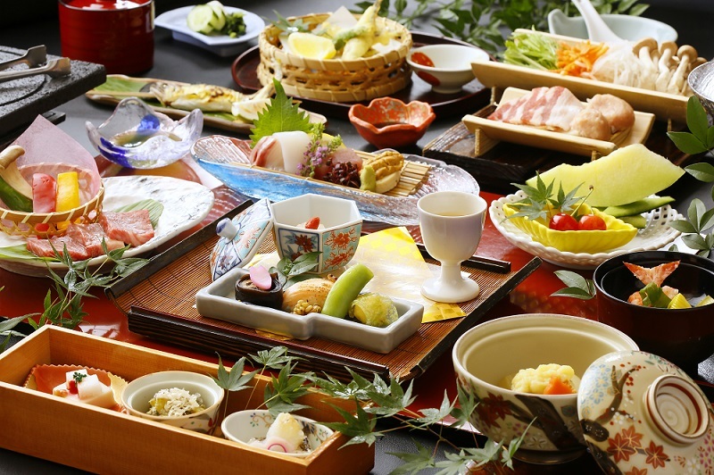 霧島温泉　旅行人山荘 春セール2，200円引き　みやま御膳　貸切露天風呂無料！