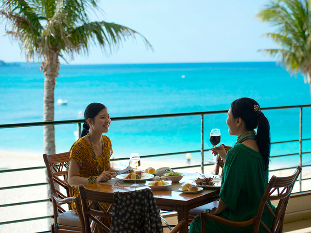 ザ・ムーンビーチ ミュージアムリゾート 【夏サキドリ】90日前までのご予約におすすめ(朝食付）