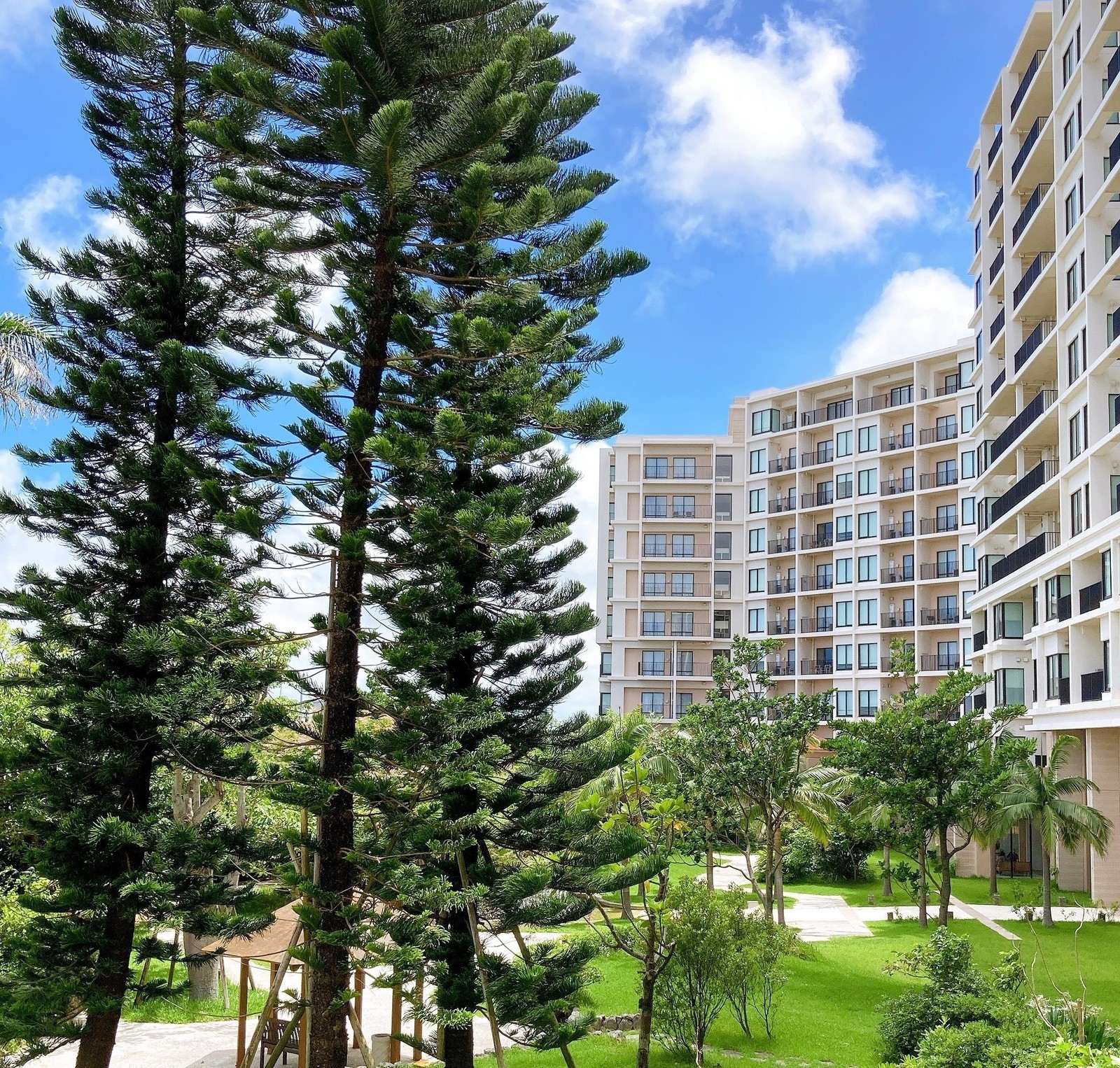 ムーンオーシャン宜野湾ホテル＆レジデンス 【お部屋は２階】眺望を気にされないお客様へ贈るリーズナブルプラン【食事なし】