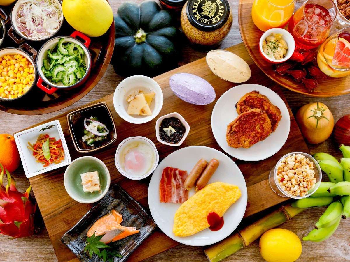 ホテルブリーズベイマリーナ 【ベストレート】直前までご予約可能！ご朝食は和洋琉約50種類が並ぶ島食材ブッフェ/朝食付