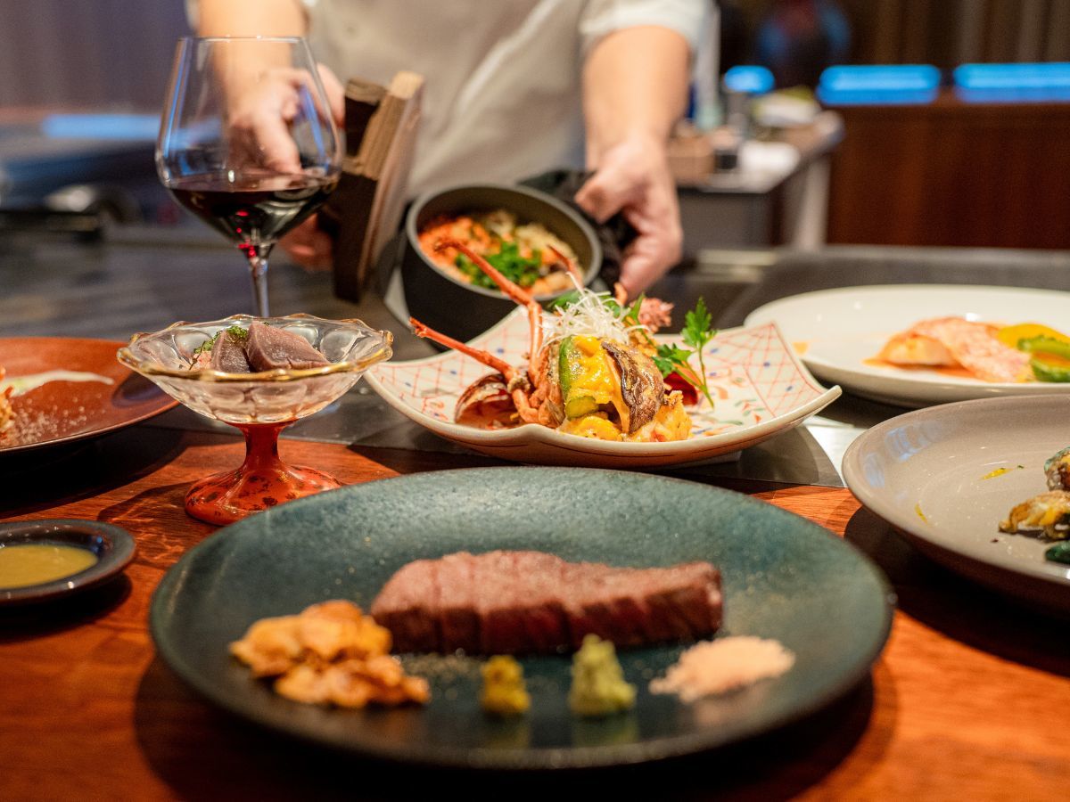 HIYORIオーシャンリゾート沖縄 【DINNER＆STAY】～目の前で焼き上げる活けの海鮮や沖縄牛と恩納村の美しい夕日を楽しむ～（鉄板焼き＆朝食付）