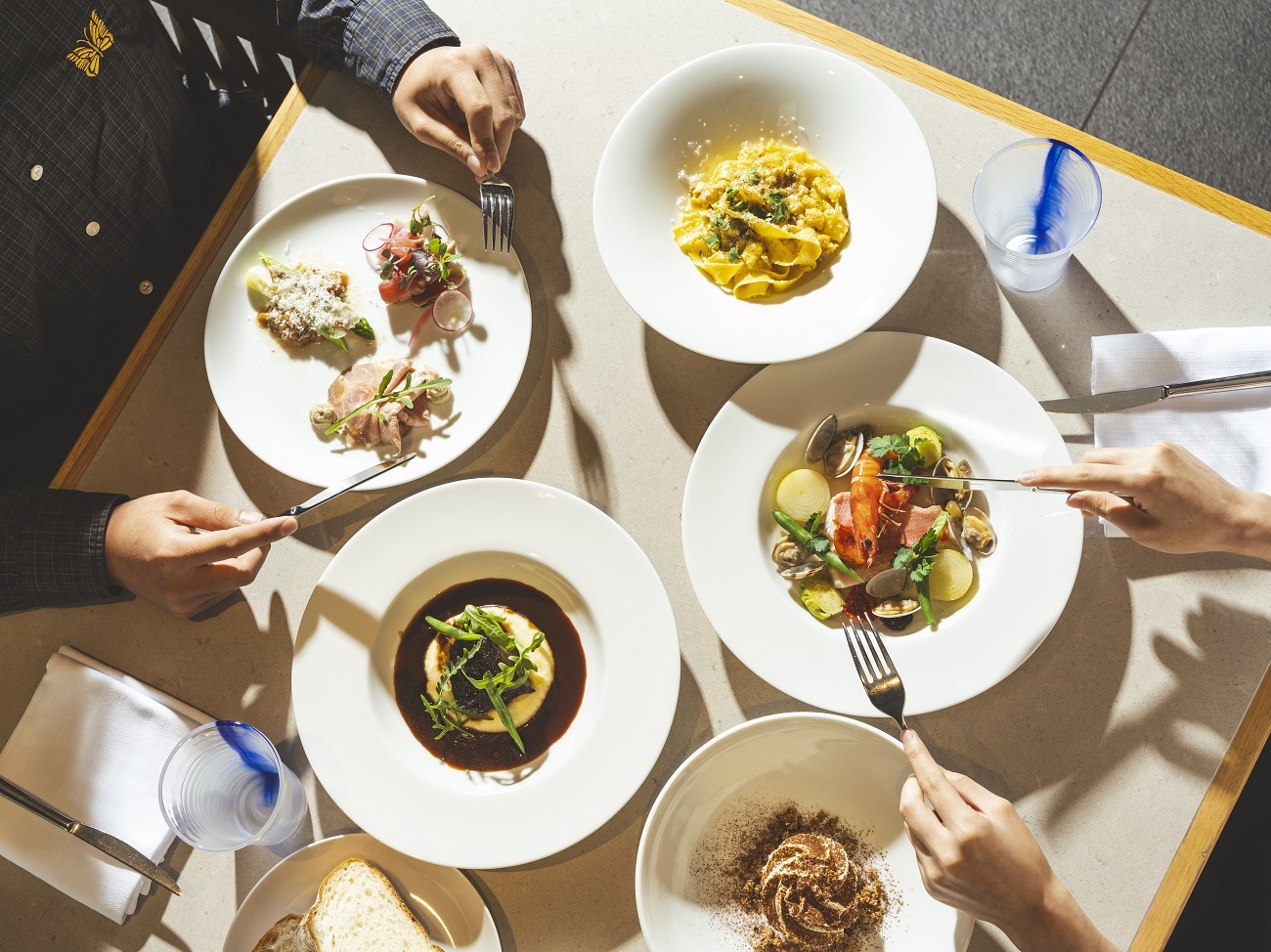 ハイアット リージェンシー 瀬良垣アイランド 沖縄 【夕朝食付】ふたつのレストランから選べる贅沢に楽しむ極上ディナー（クッチーナセラーレ、シラカチ炉端）