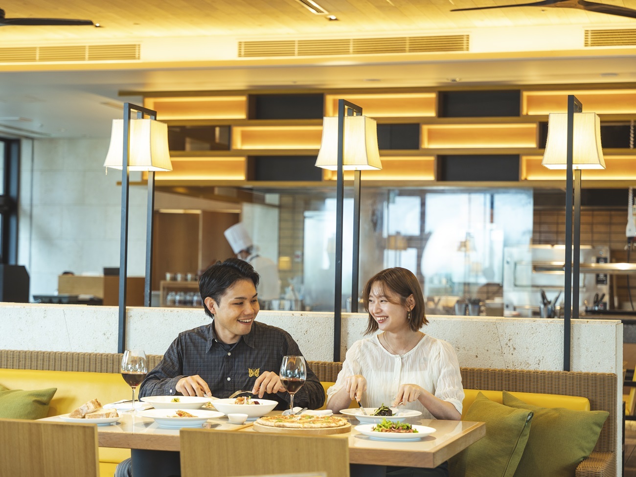 ハイアット リージェンシー 瀬良垣アイランド 沖縄 【Anniversary】特別な日はシャンパンで乾杯！贅沢に楽しむ極上ディナー／夕朝食付