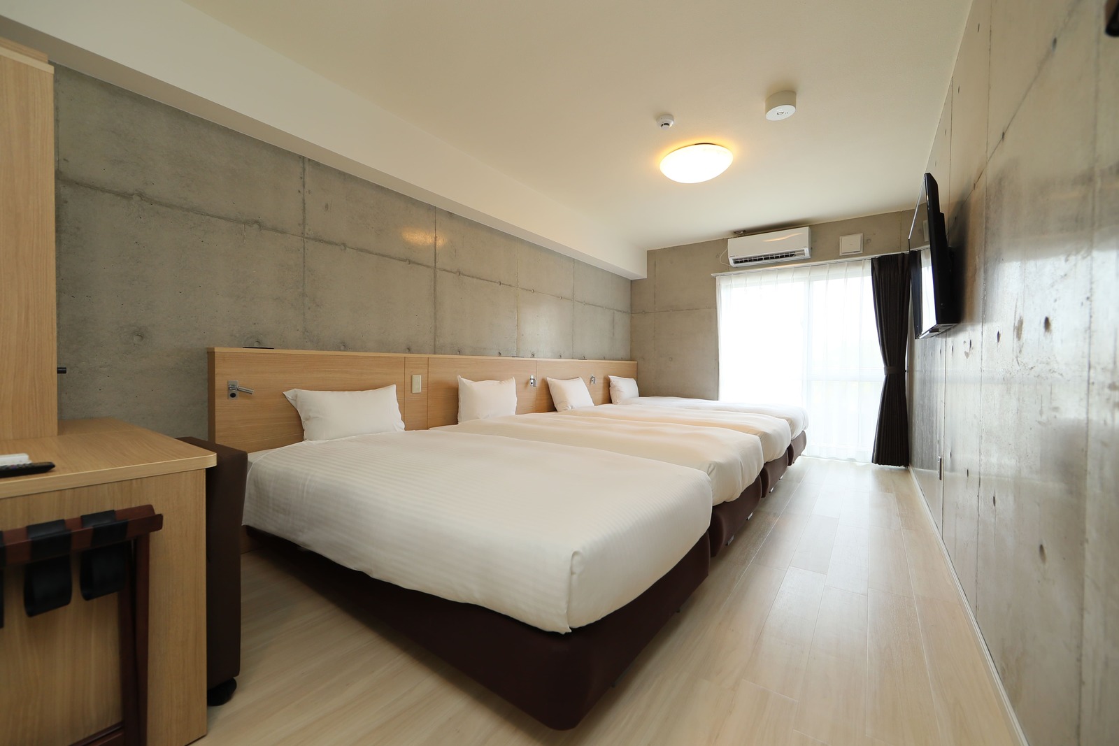 The BREAKFAST HOTEL PORTO石垣島 ホテル棟フォースルーム【禁煙】