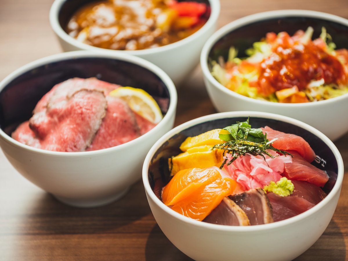 The BREAKFAST HOTEL PORTO石垣島 【早割45日前★早期予約でお得に！】（朝食付き）近海マグロ・特選石垣牛のローストビーフ丼