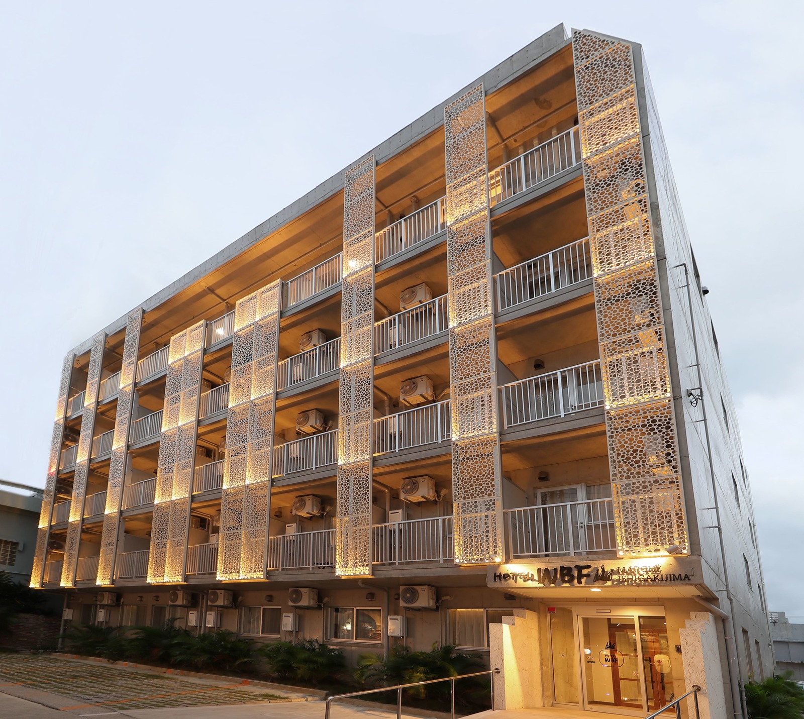 The BREAKFAST HOTEL MARCHE石垣島
