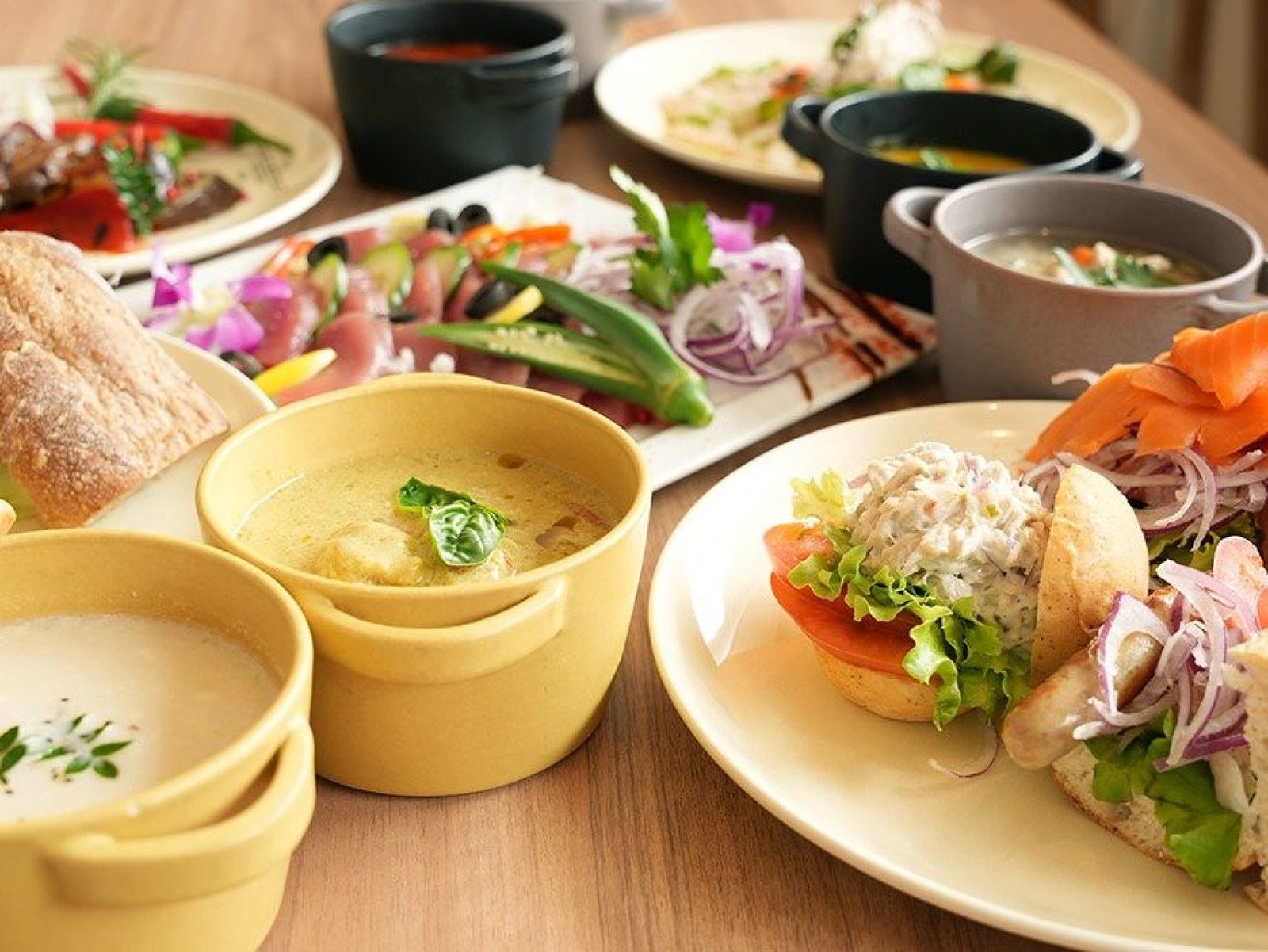 The BREAKFAST HOTEL MARCHE石垣島 【まだ間に合う直前20日前】（朝食付き）石垣島の幸を感じる地中海バイキング◆各主要サイトにて朝食口コミ高評価続出中！