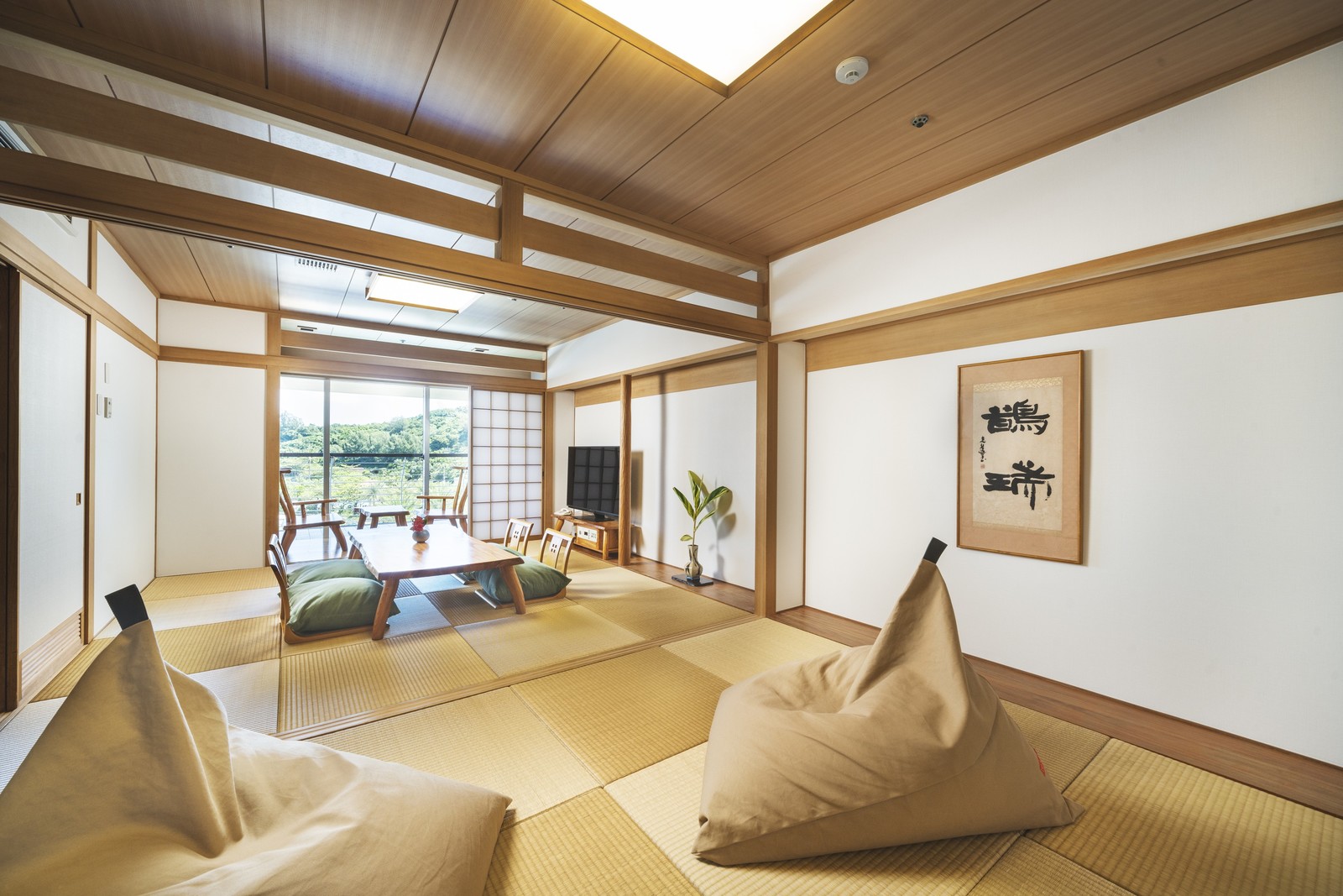 ルネッサンスリゾートオキナワ 【洗濯機・電子レンジ・冷蔵庫完備　広々和室に泊まる】畳の香りに癒される　小さいお子様がいても安心♪和室モニターステイ　館内利用券5,000円プレゼント