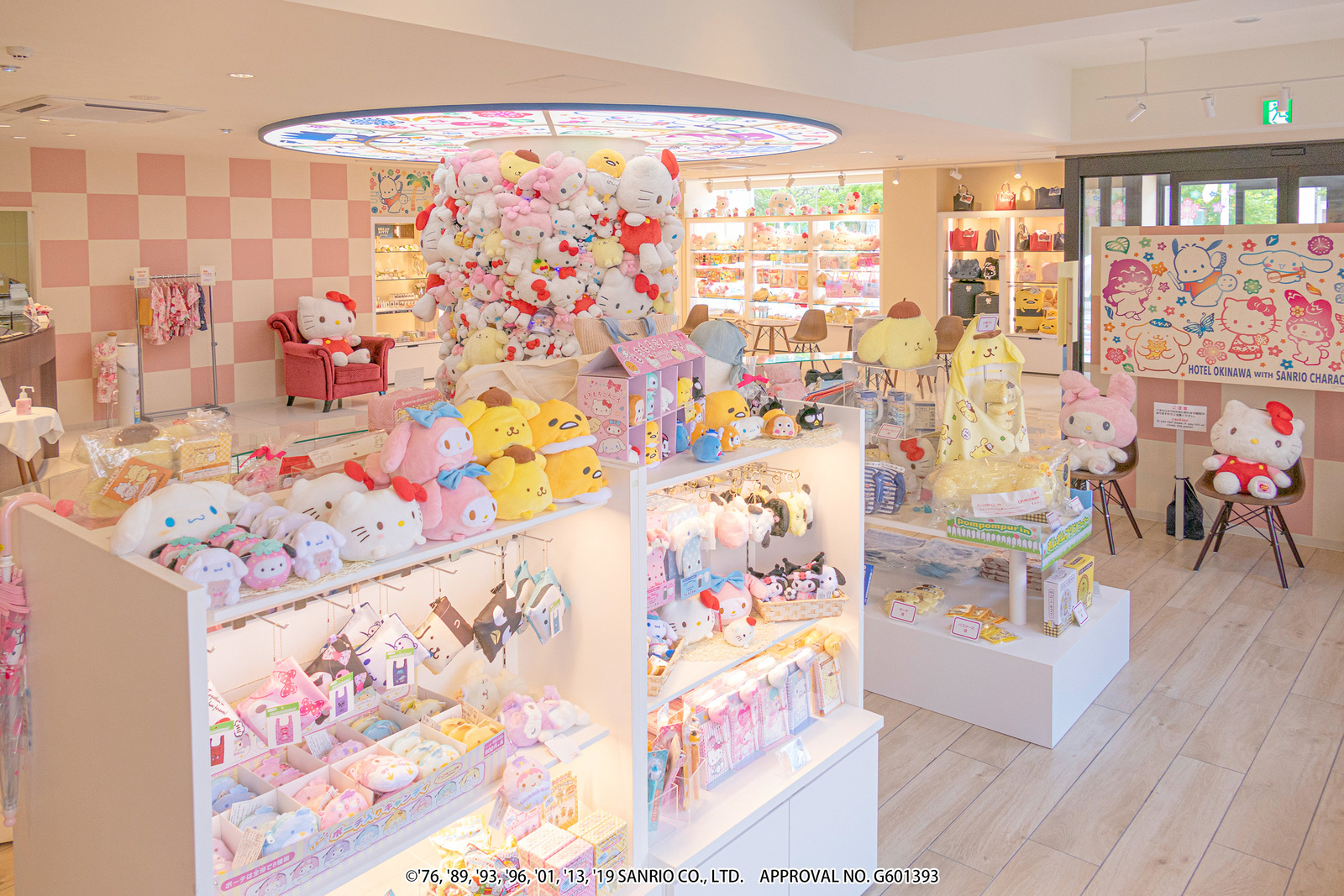 ホテル沖縄withサンリオキャラクターズ 【スタンダード】【ワンプレート朝食付】【★貸切家族風呂無料★】
