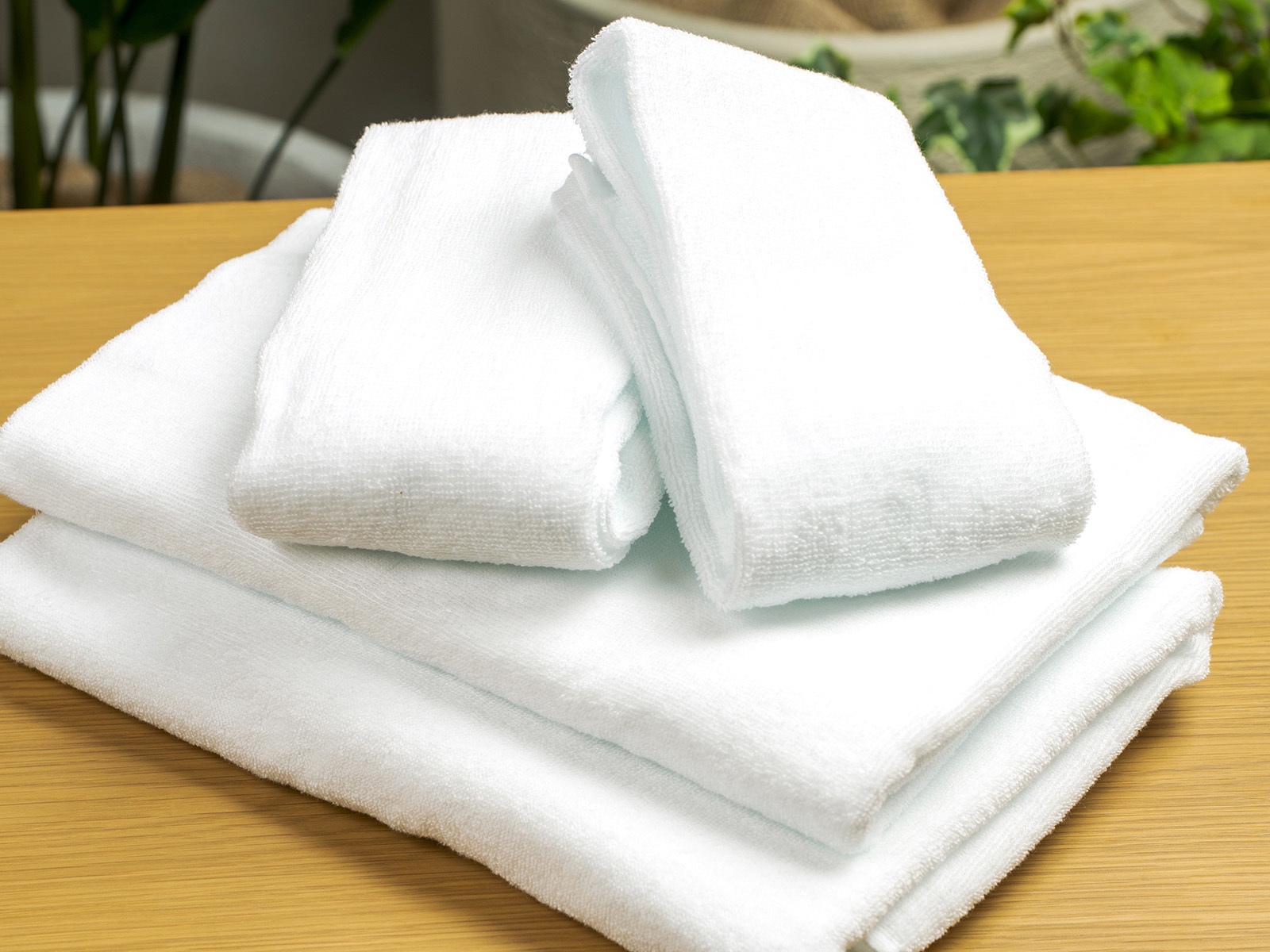 ホテル・トリフィート那覇旭橋 フェイスタオル・バスタオル Face towels, ...