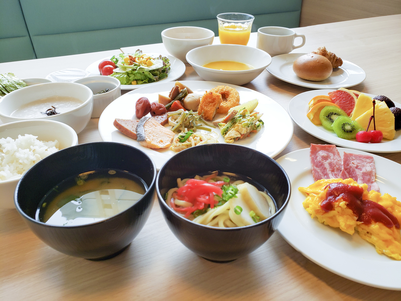 ホテルランタナ那覇国際通り 【朝食付き】国際通り目の前の好立地！～ゆったり朝食付きプラン～