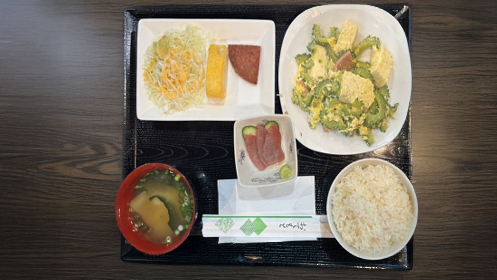 ビクトリアホテル 【早割45日】夕朝食付！選べるディナー(ステーキセット/Aランチ/各種チャンプルー)＋パンバイキング朝食