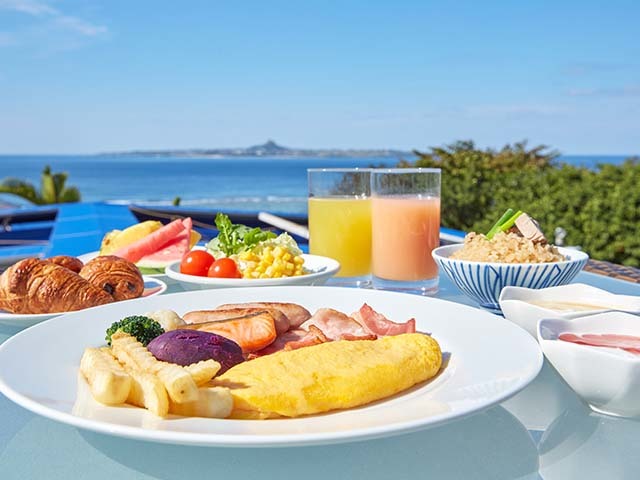 ロイヤルビューホテル美ら海 【連泊割】～3連泊以上～美ら海水族館チケットが付いてくる♪連泊ならこちらのプラン！（朝食付）