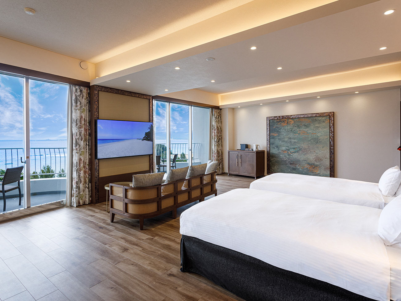 沖縄かりゆしビーチリゾート・オーシャンスパ ユニバーサルコーラルビュー／オーシャンフロント（2階）