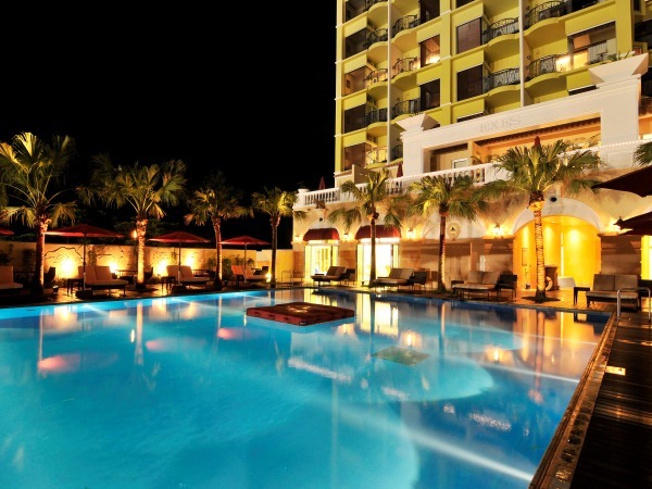OKINAWA KARIYUSHI RESORT EXES ONNA 【3日前まで予約可能】厳選の素材とシェフの技術を堪能◆アラマンダ◆コース／夕朝食付